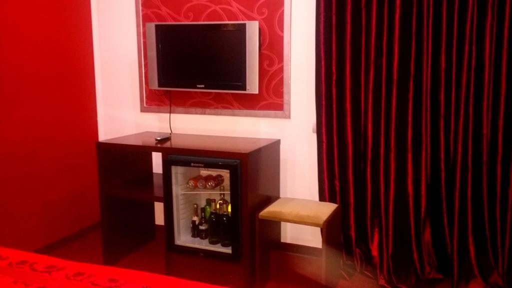 Byblov Rooms Boutique Bucureşti Ngoại thất bức ảnh