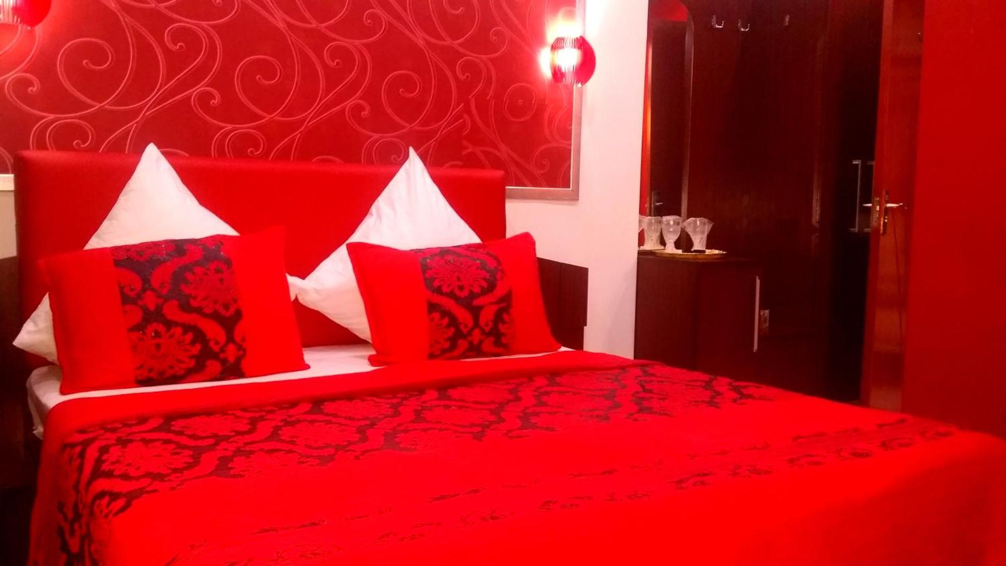 Byblov Rooms Boutique Bucureşti Ngoại thất bức ảnh