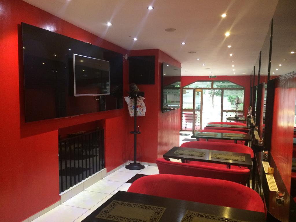Byblov Rooms Boutique Bucureşti Ngoại thất bức ảnh